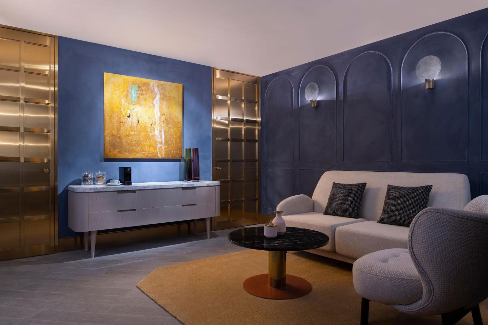 Hotel W Ad-Dauha Zewnętrze zdjęcie The interior of a suite at the Mandarin Oriental, Munich