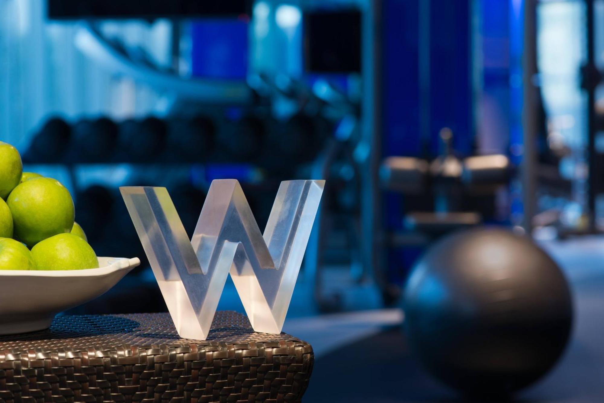 Hotel W Ad-Dauha Zewnętrze zdjęcie W Hotels logo